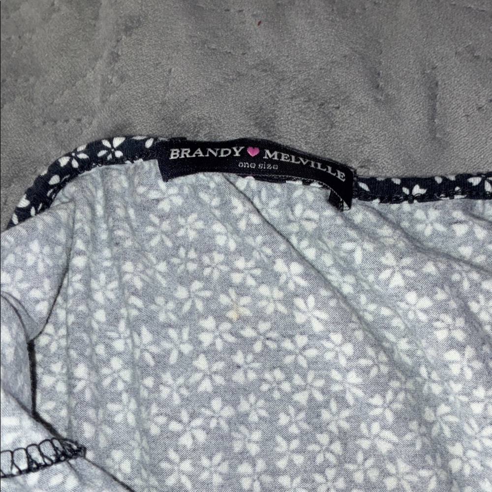 Brandy Melville navy white Floral Halter Top - Picture 3 of 4